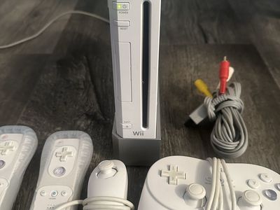 Nintendo Wii Console Bundle