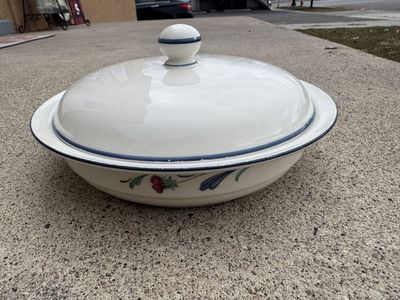 Lenox Chinastone Poppies on Blue Round Covered