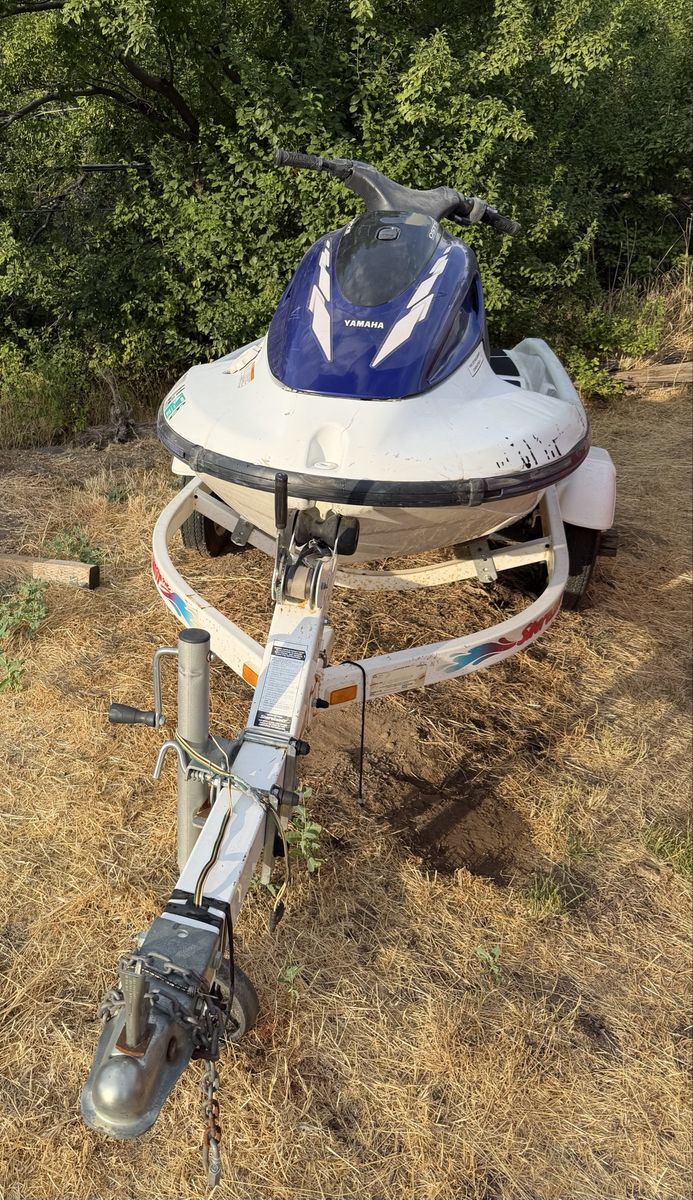 1996 Yamaha 800 GP WaveRunner Personal Watercraft PWC with Trailer