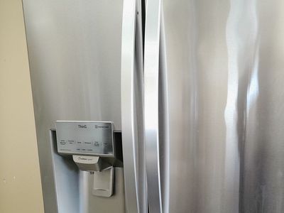 33 Inch Wide Stainless Steel French Door~Water and Ice~90 Day Guarantee