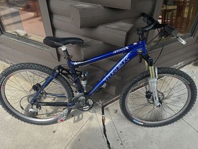 2006 Trek Fuel EX 8 Full Suspension Mountain Bike – 17.5”