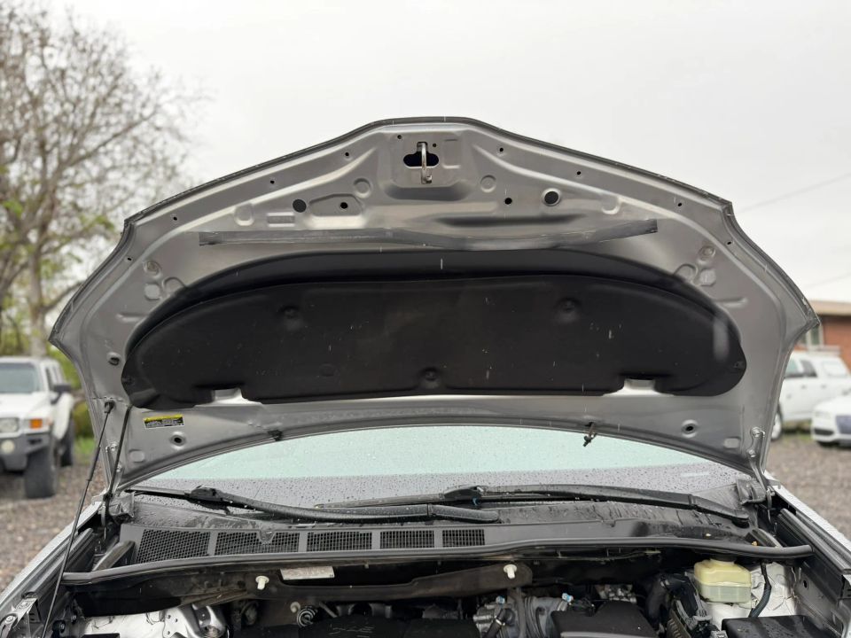 Main image 3