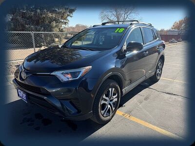 2018 TOYOTA RAV4 LE