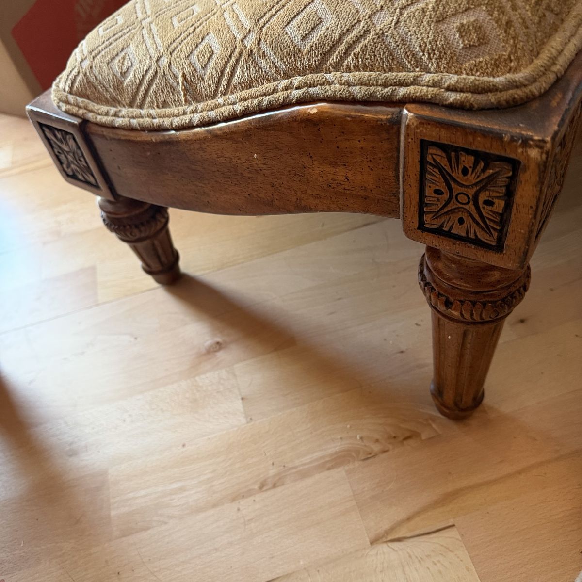 Main image 7