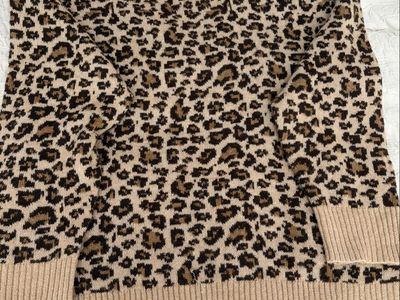 American Eagle Leopard Print Knit Crewneck Sweater - Size Large