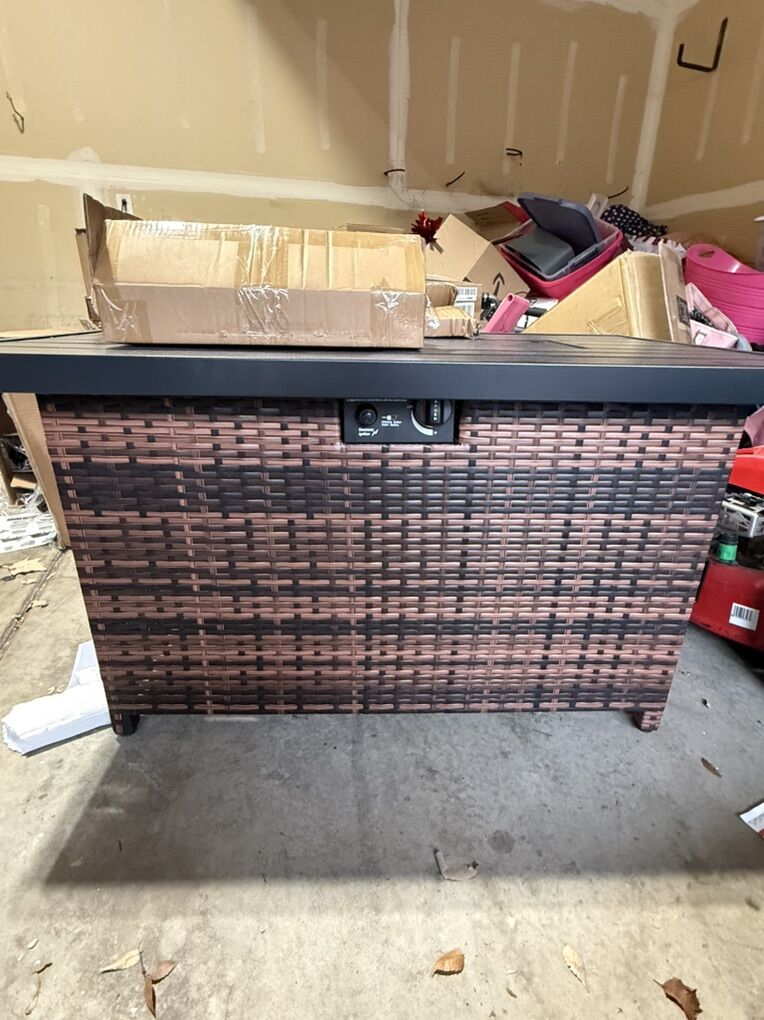 Outdoor Gas Fire-Place