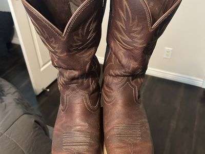 Ariat Western Boots (size 11EE wide)