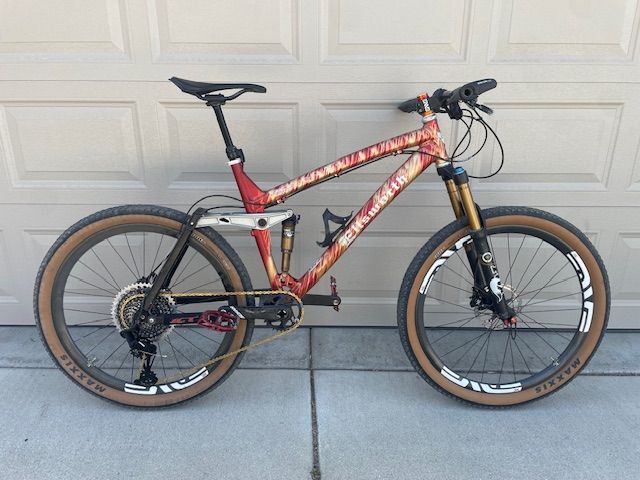 Ellsworth Epiphany (Large) w/ ENVE's -- NICA!