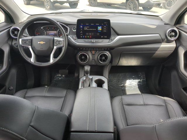 Main image 27
