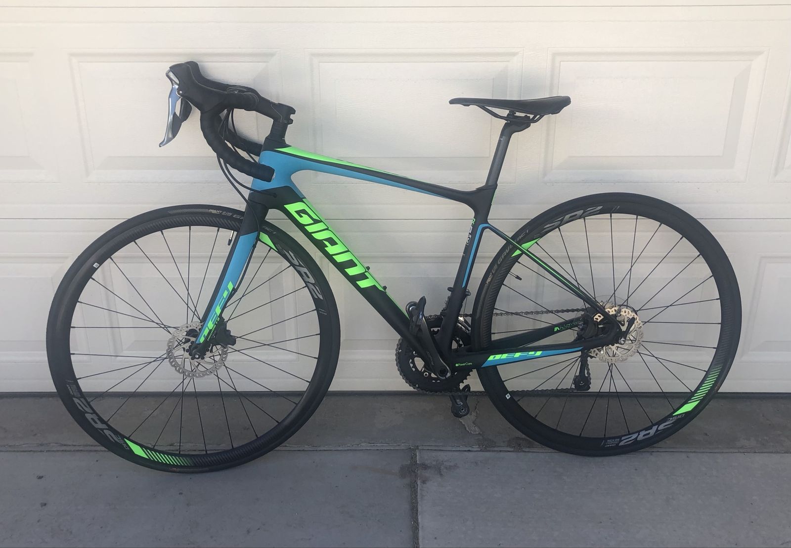 2018 Giant Defy Advanced 3 Carbon Road Bike – Size Small – Excellent Condition