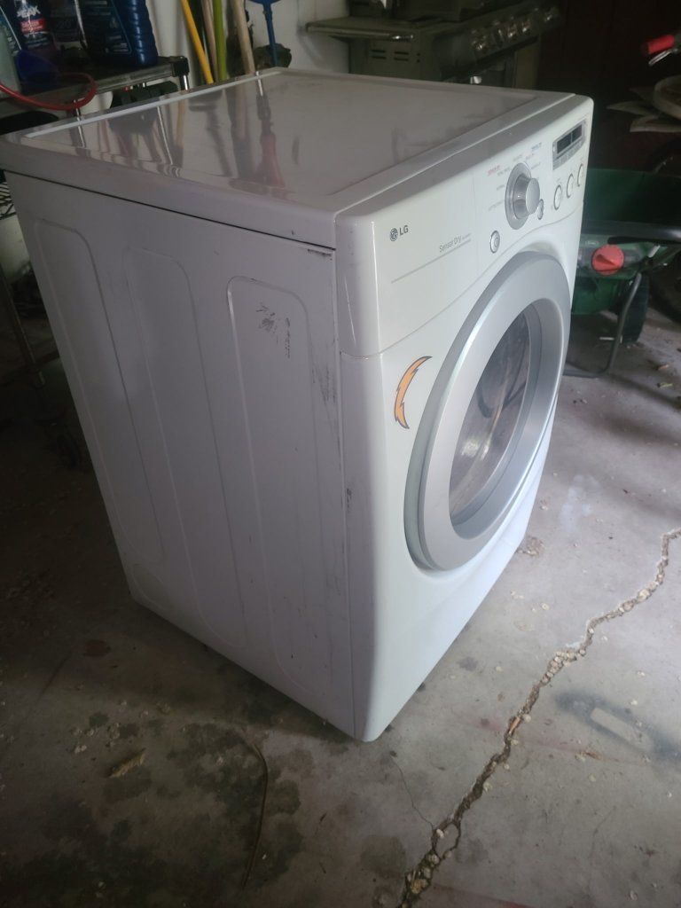 LG DLE2510W Sensor Dry Electric Dryer - White