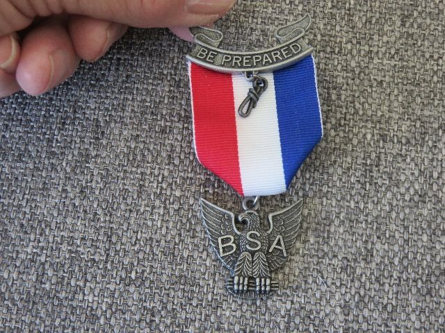 VINTAGE BOY SCOUTS OF AMERICA EAGLE SCOUT MEDAL