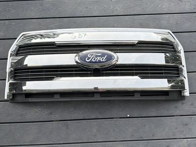 2017 Ford F -150 XLT GRILLE ASSEMBLY FL34-8200