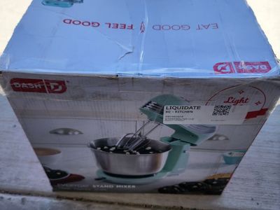DASH everyday stand mixer