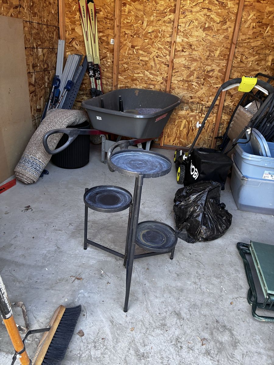Metal 3-Tier Plant Stand Display Shelf