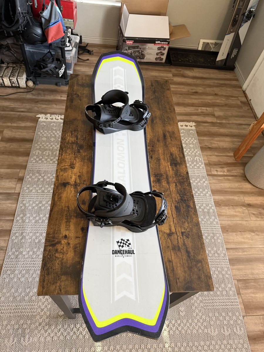 Salomon Dancehaul Snowboard 154 w/ Union Force Bindings