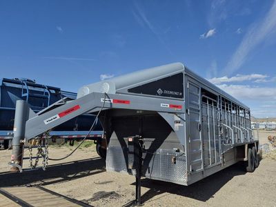 2022 Swift Built Gooseneck Livestock Trailer