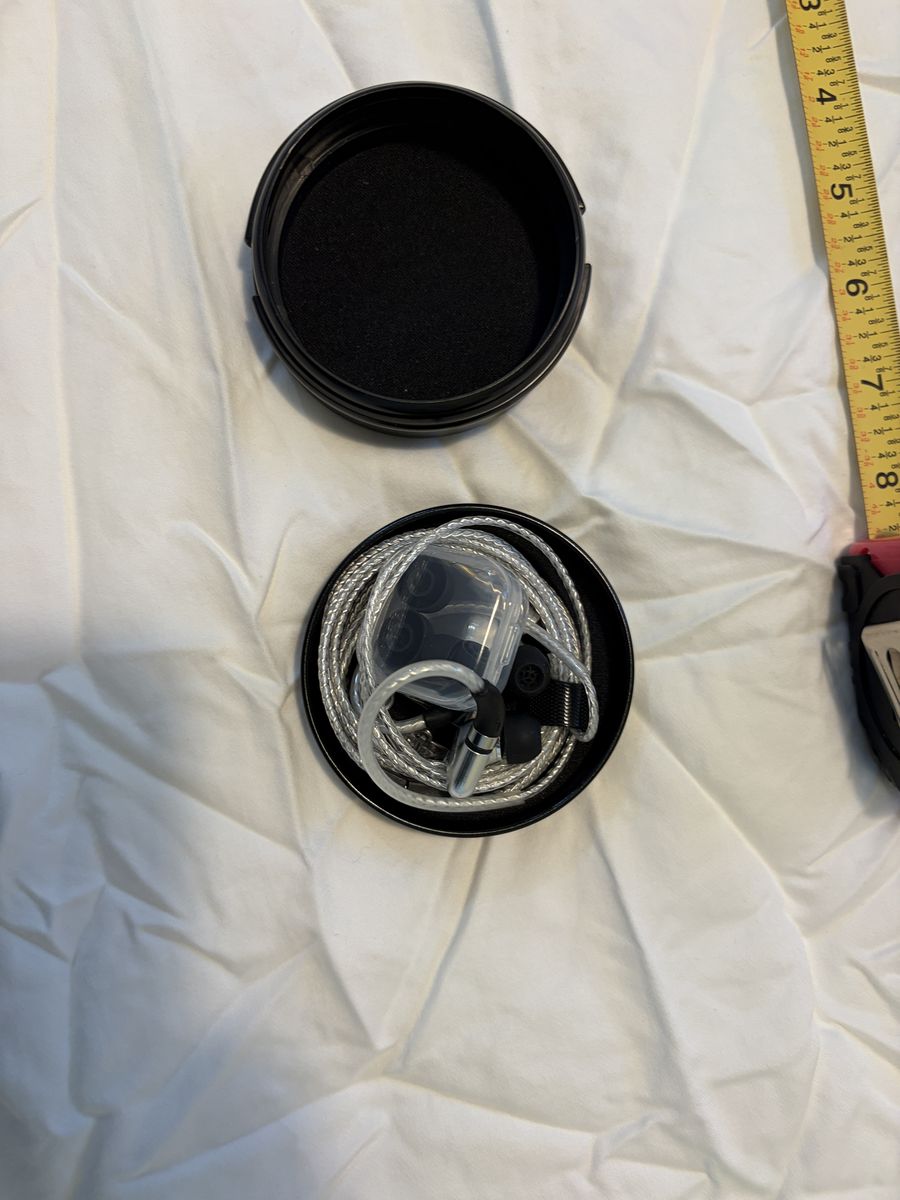 Aftermarket wired earbuds.    SLC area only
