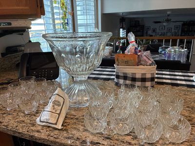 Vintage Grape Punch Bowl Set
