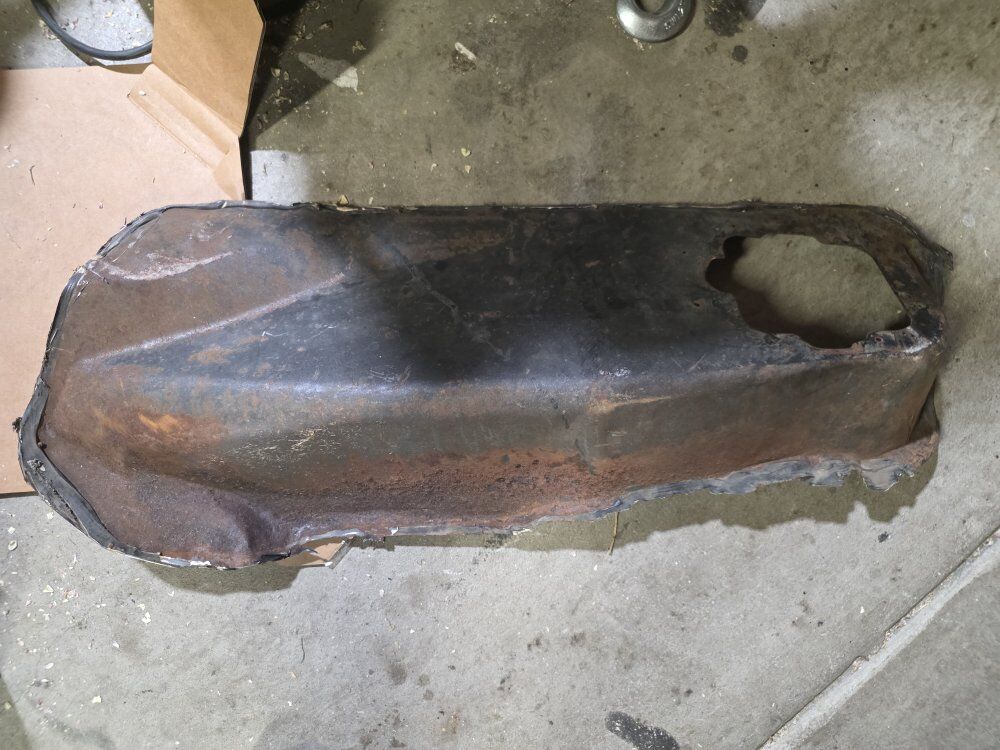 1970-1974 B/E Body 4 Speed Shifter Tunnel