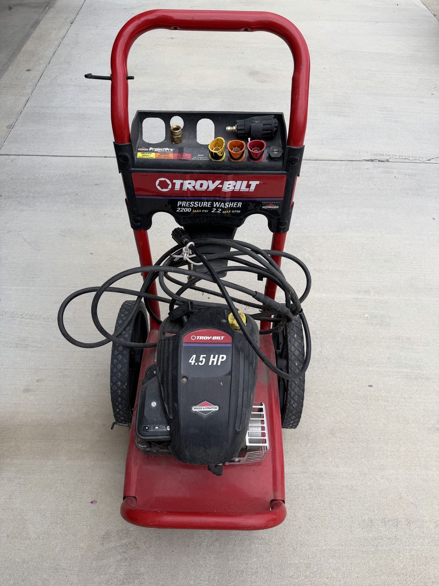 Troy-Bilt 2200 Pressure Washer