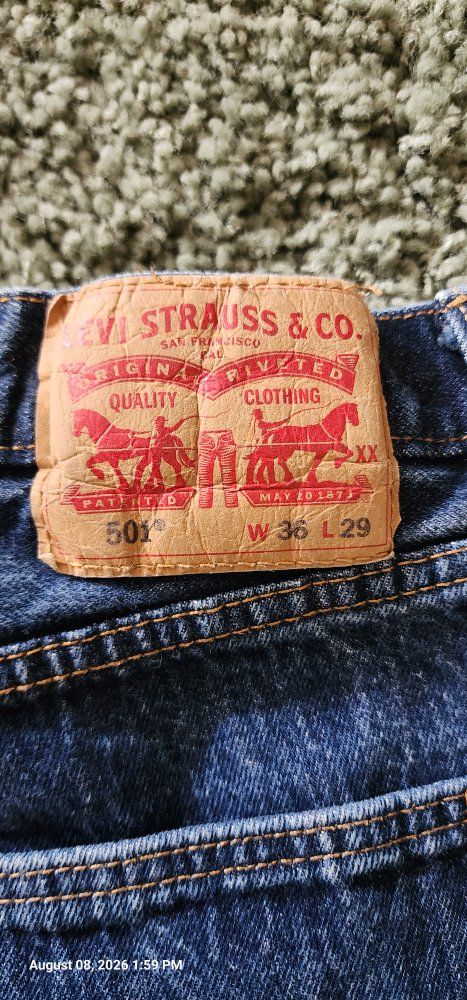 501 Levi jeans
