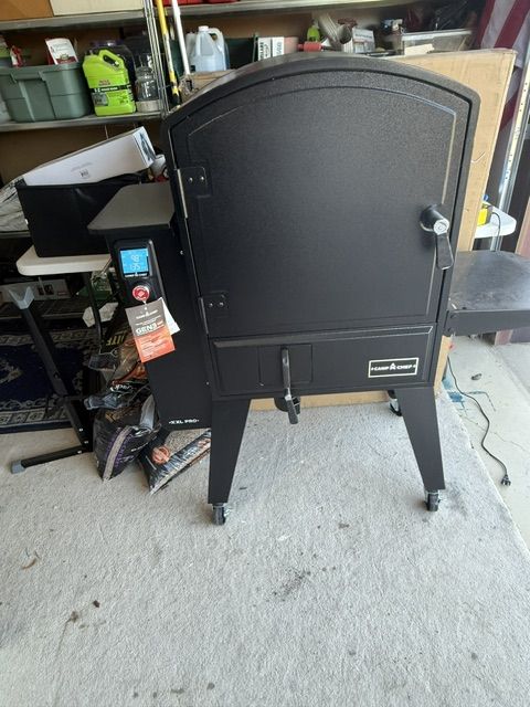 Camp Chef XXl Pro Wifi Vertical Smoker - Save 40% - New
