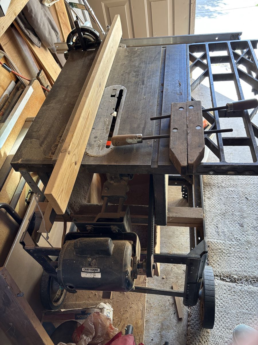 Craftsman cast-iron Contractor table saw