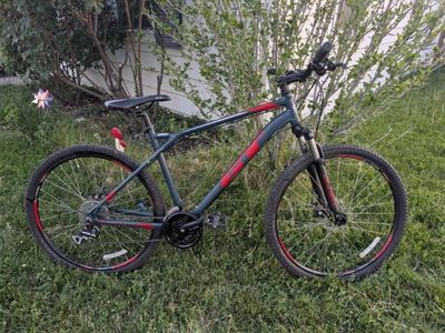 GT AGGRESSOR PRO MOUNTAIN BIKE DISC BRAKES LARGE 19" FRAME 27.5" Wheels READY TO RIDE
295 OBO