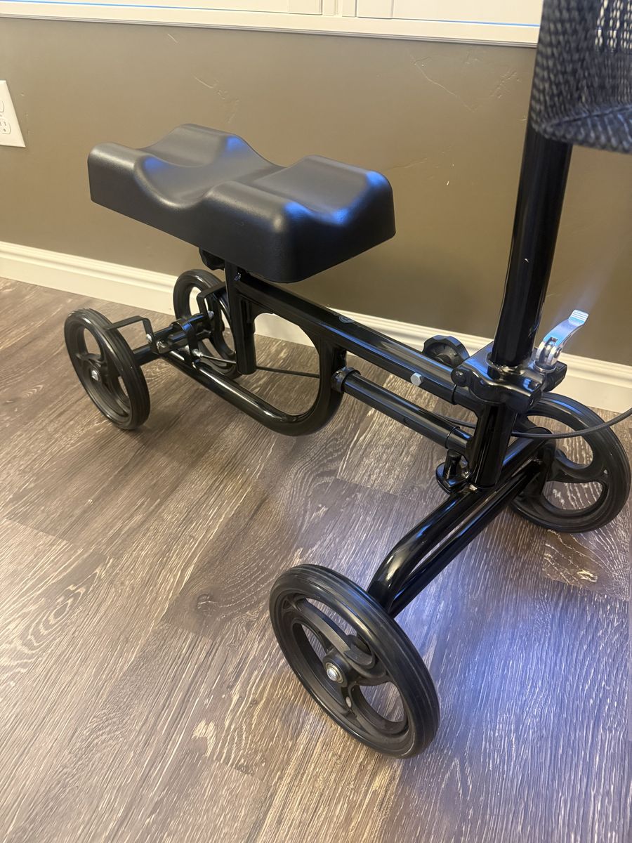 Knee Scooter