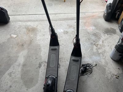 2 HOVER scooters (needs batteries)