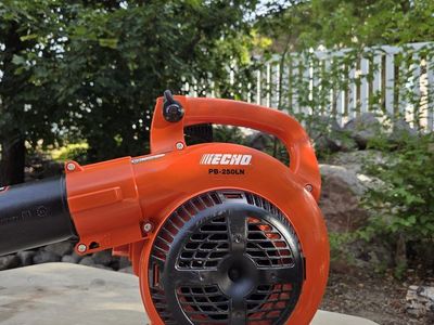 ECHO PB-250LN Leaf Blower