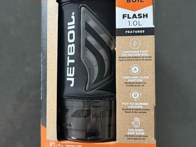 Jetboil Flash 1.0L Fast Boil Cooking System Lightning Ignition Camp Stove - Black Sleeve