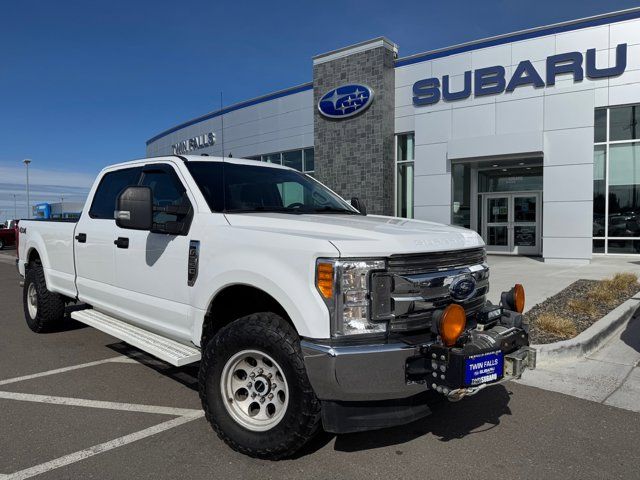2017 Ford F-350 Super Duty XLT