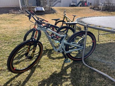 Santa Cruz high tower Mountain Bike, Light Blue, Full Suspension, FOX 36 Forks, Maxxis Tires