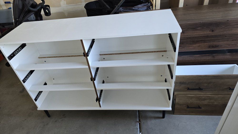 Unbranded 6-Drawer Dresser w/ White Frame & Wood-Look Drawers - Black Pulls