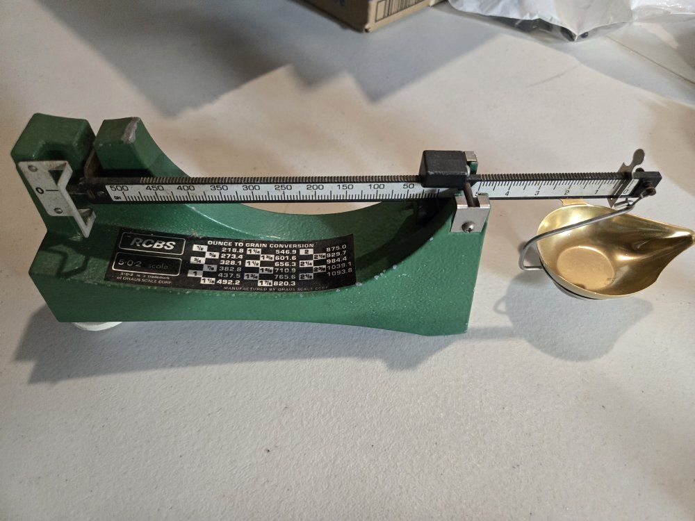 RCBS 5-0-2 Reloading Scale OHAUS Powder Grain Scale with Brass Pan