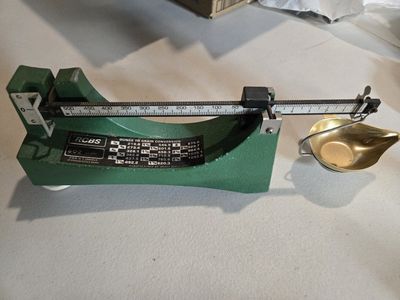 RCBS 5-0-2 Reloading Scale OHAUS Powder Grain Scale with Brass Pan
