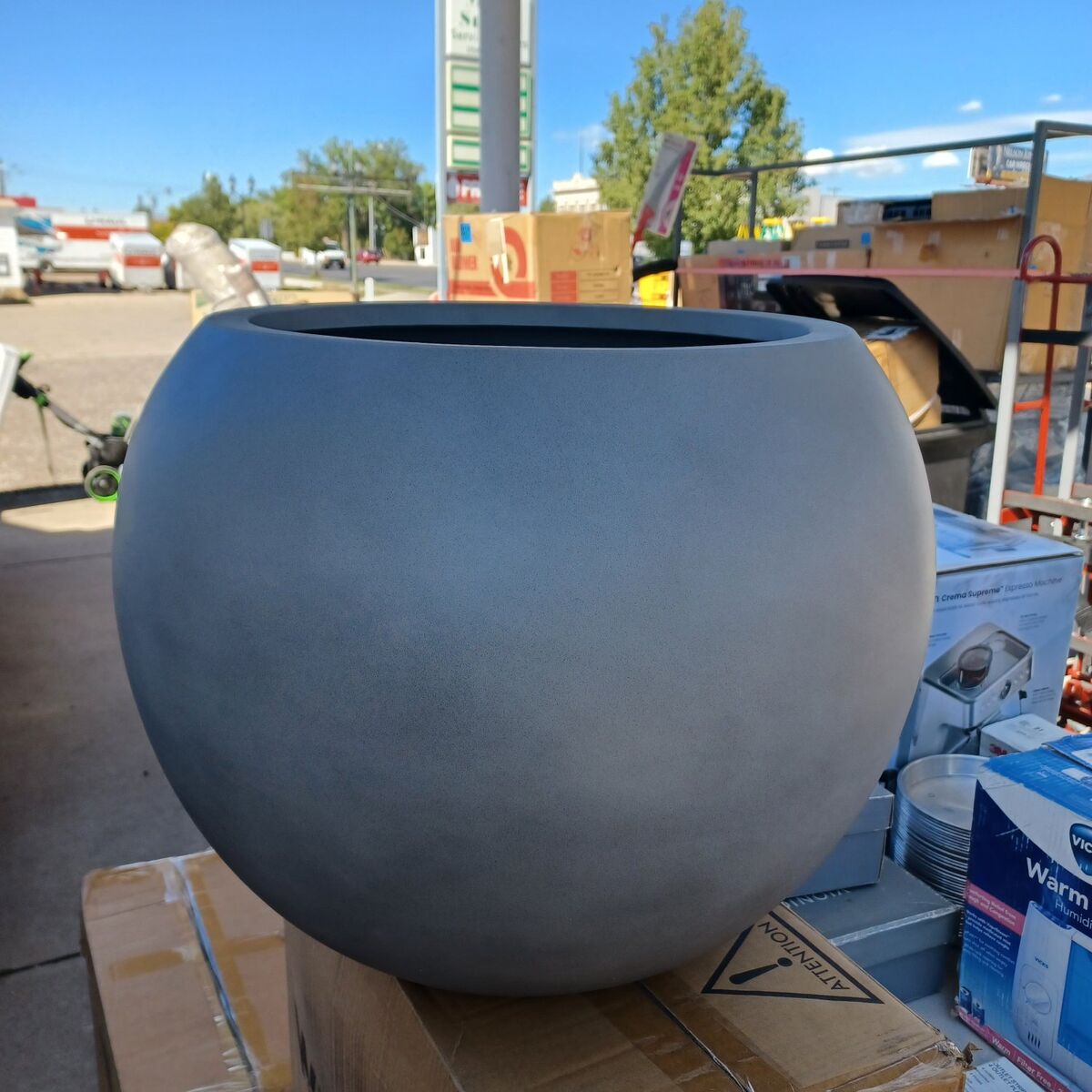 Riverside Firestone ball planter