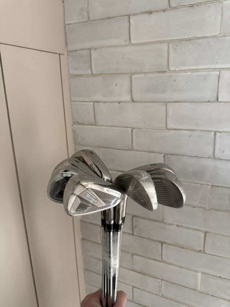 New Taylormade Sim2 Irons 5-PW,AW