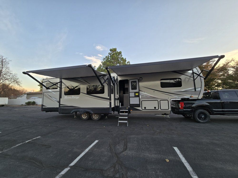 Highland Ridge Mesa Ridge 374 BHS