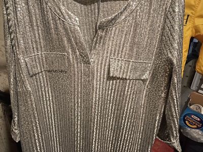 Women’s Blouse
