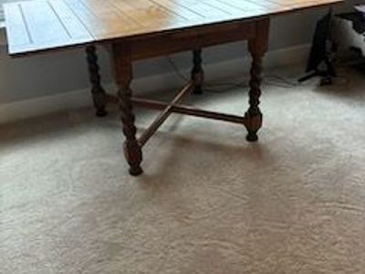 Price REDUCED! Vintage British Pub Oak Table w/Barley Twist Legs w/ 2 leaves