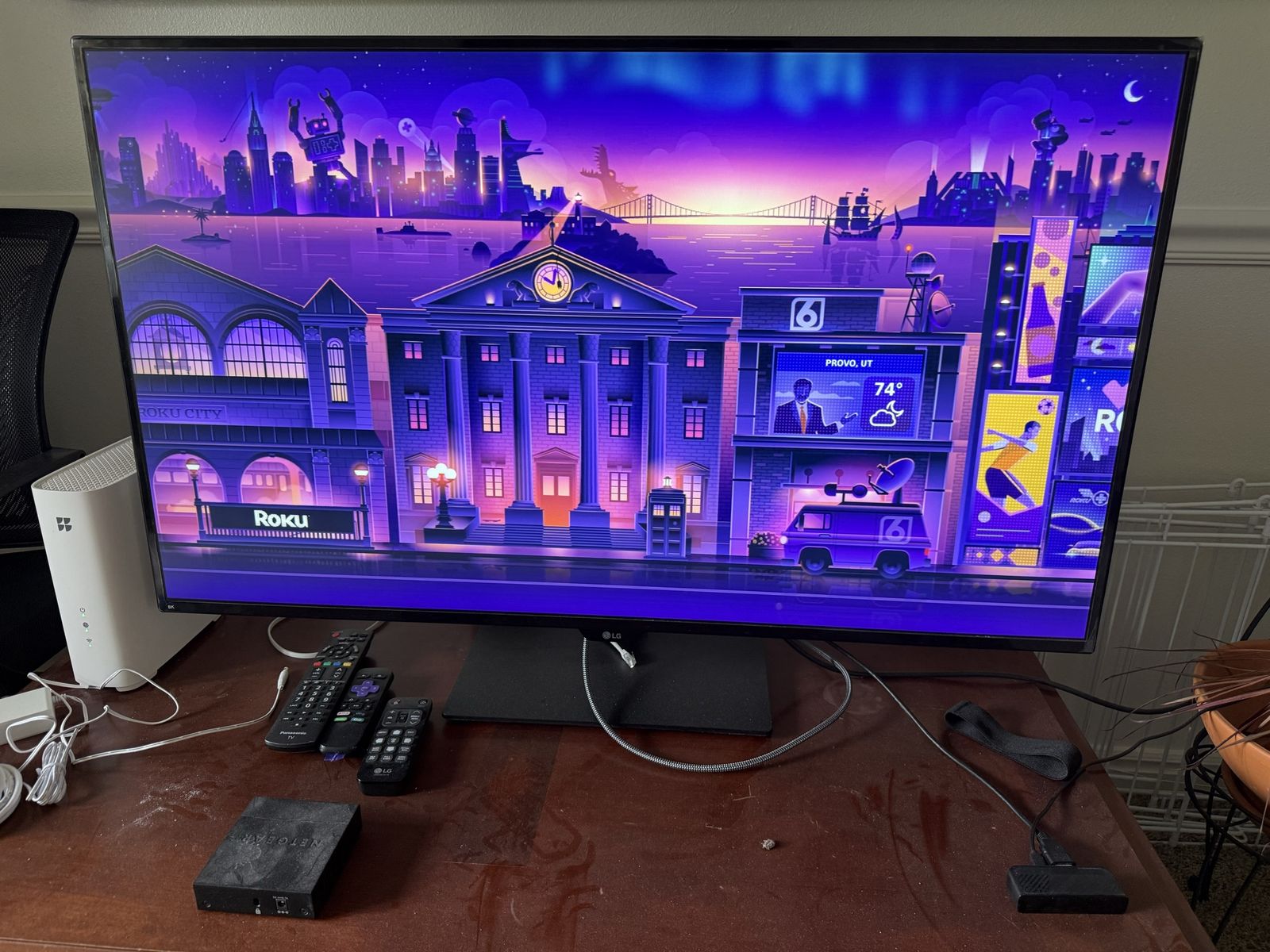 LG 42” 4K IPS Monitor