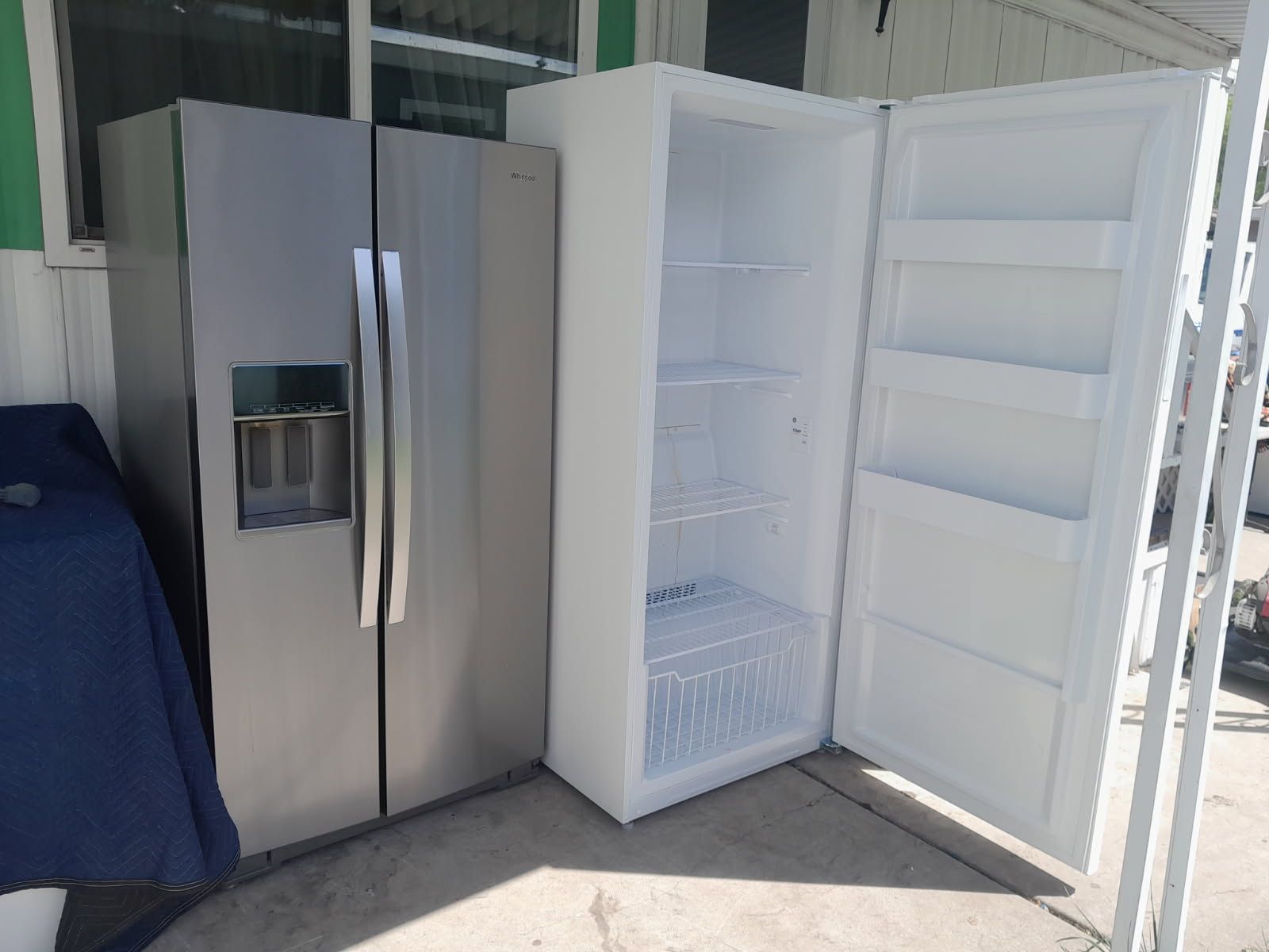 Beautiful  Full  Size GE Upright Freezer