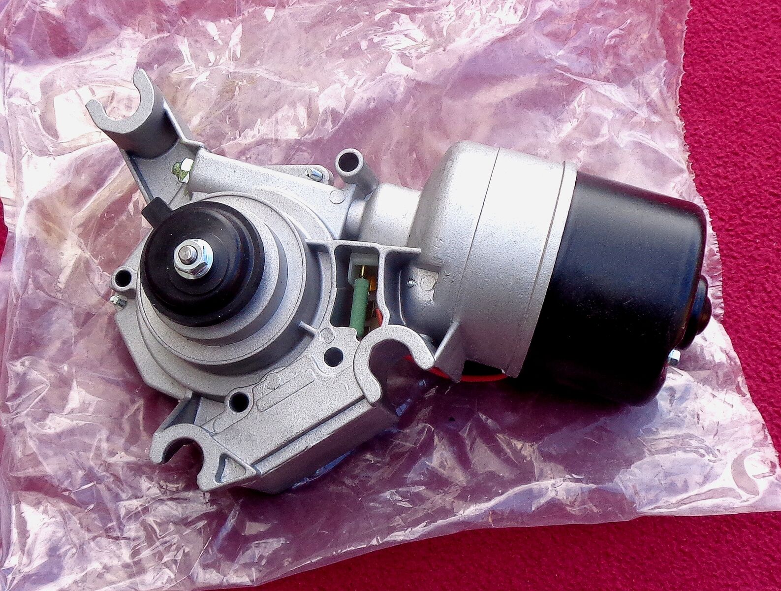 new 1968-1972 GM windshield wiper motor LG-00-1665