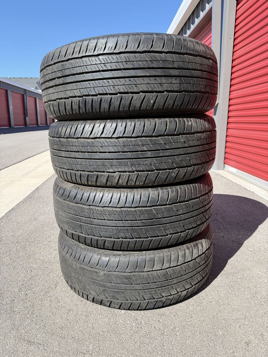 285/60R18 Dunlop Grantrek