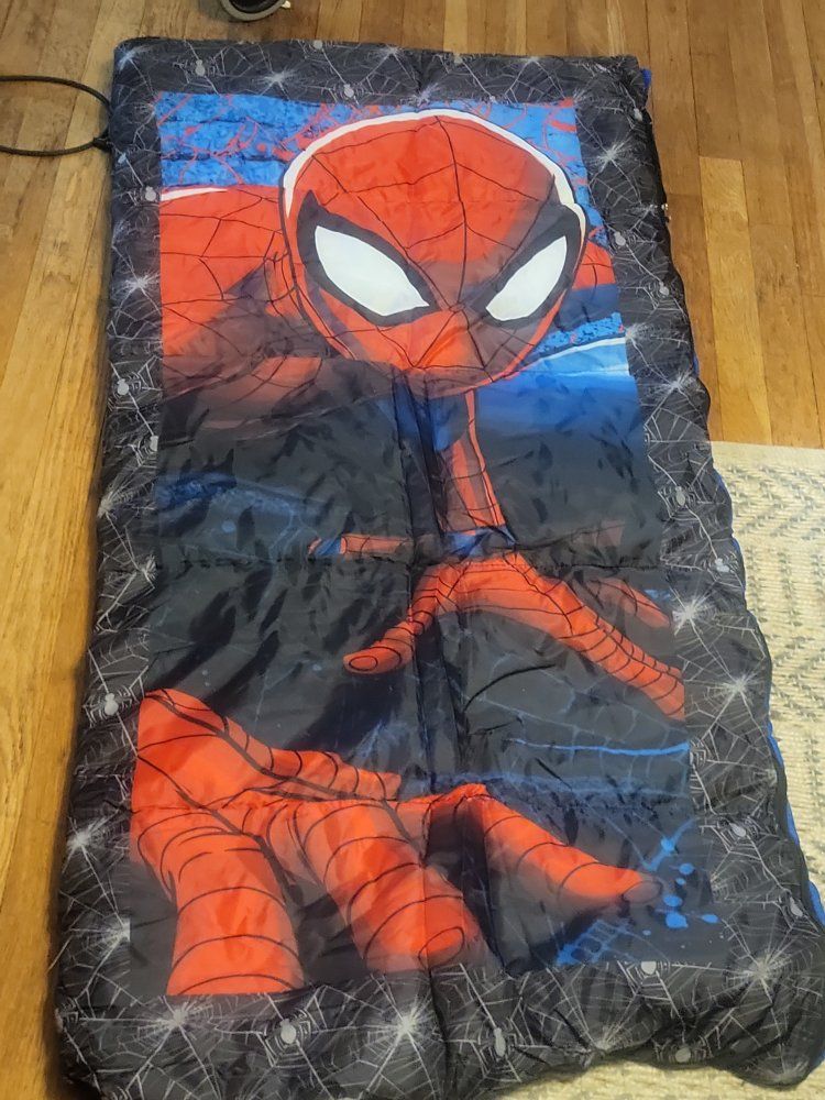 Marvel Spider-Man Kids Sleeping Bag with Carrying Bag 28x56