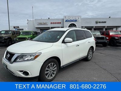 2016 NISSAN PATHFINDER S