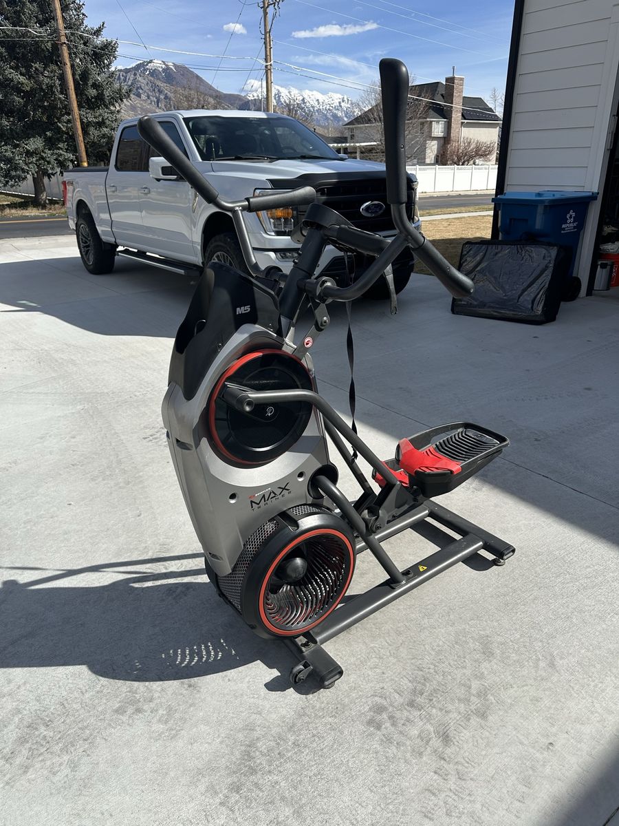Bow Flex Max Trainer